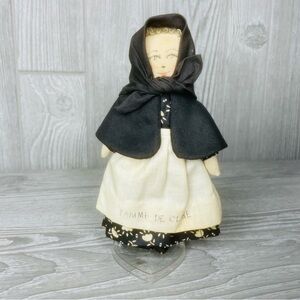 handmade vintage embroidered doll figurine decoration famme de Claire cloth doll